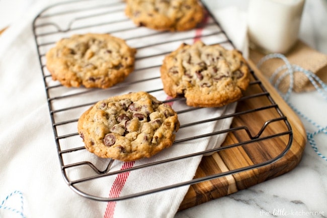 DoubleTree Hotel Chocolate Chip Cookies thelittlekiitchen.com