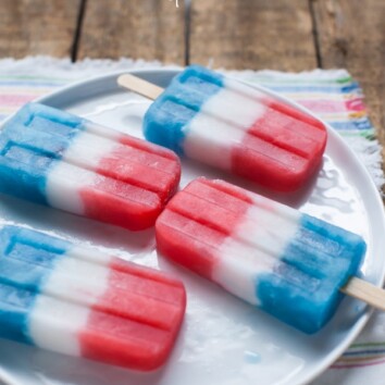 Red, White & Blue Popsicles from thelittlekiitchen.com