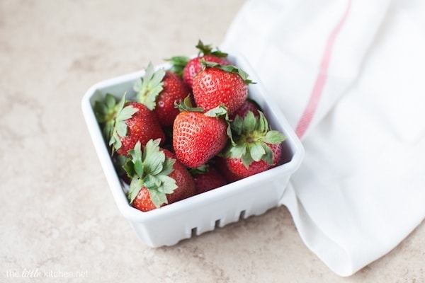 Strawberry Mojito Slushies from thelittlekiitchen.com