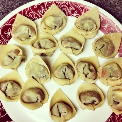 Pesto Caprese Fried Wontons from thelittlekiitchen.com