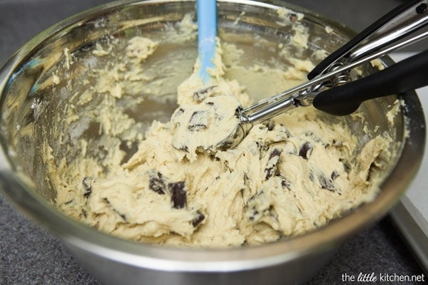Double Chocolate Chunk Cookies with Sea Salt from thelittlekiitchen.com #fbcookieswap