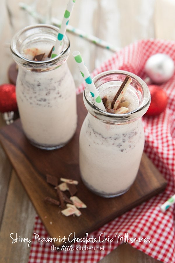 Skinny Peppermint Chocolate Chip Milkshakes from thelittlekiitchen.com