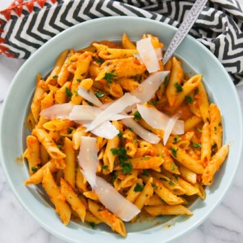Roasted Red Pepper Pasta with Goat from thelittlekiitchen.com