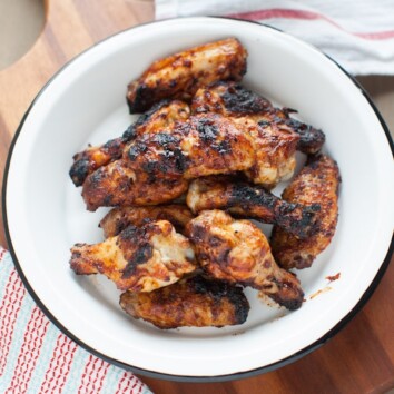 How to Grill Chicken Wings from thelittlekiitchen.com