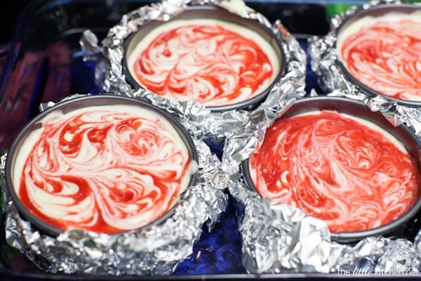 White Chocolate Raspberry Cheesecake from thelittlekiitchen.com