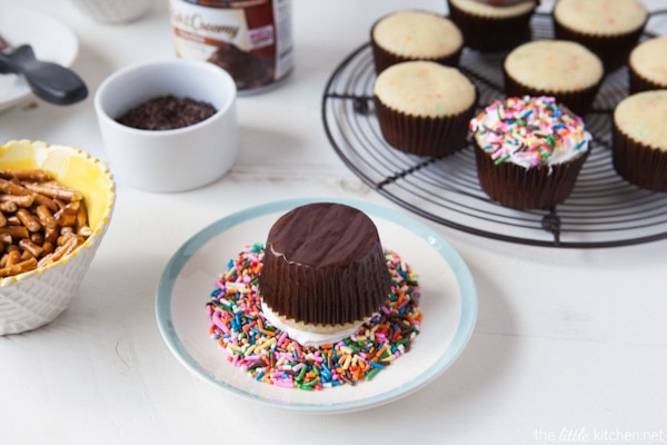 Birthday Cupcake Decorating Party from thelittlekiitchen.com