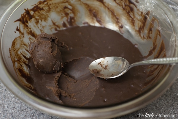Molten Chocolate Cakes from thelittlekiitchen.com