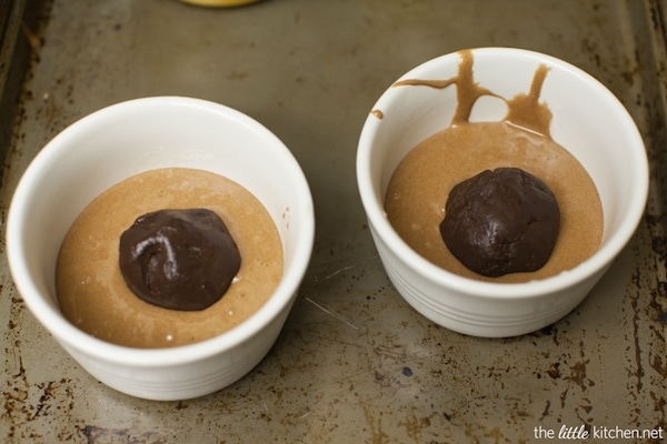 Molten Chocolate Cakes from thelittlekiitchen.com