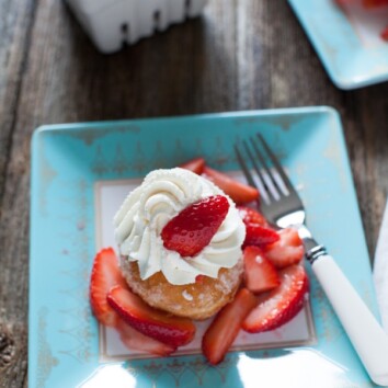 Strawberry Shortcake Donuts from thelittlekiitchen.com