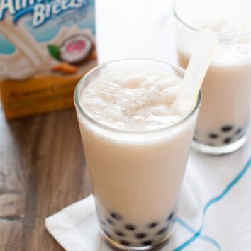 These smoothies are really really easy to make and with coconut almondmilk, you'll love it!! Coconut Almond Milk Tea Smoothies from thelittlekiitchen.com