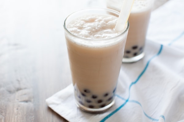These smoothies are really really easy to make and with coconut almondmilk, you'll love it!! Coconut Almond Milk Tea Smoothies from thelittlekiitchen.com
