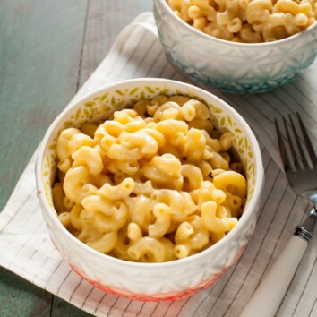 Three Cheese Mac & Cheese Recipe (made with almondmilk!) from thelittlekiitchen.com