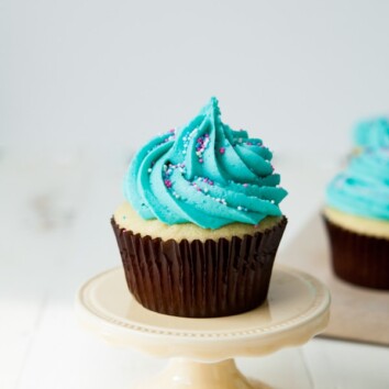 Yesss, you need these in your life. I tweaked the original recipe to use almond milk! Vanilla Cupcakes with Vanilla Buttercream from thelittlekiitchen.com