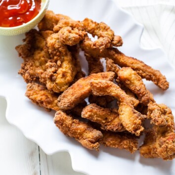 So easy to make and flavorful...this is an elevated fried chicken! Garlic and Thyme Fried Chicken Fingers from thelittlekiitchen.com