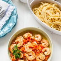 Red Pepper and Garlic Shrimp Pasta from thelittlekiitchen.com