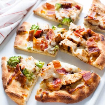 BBQ Chicken Flatbread Pizzas from thelittlekiitchen.com