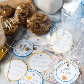 Give a Cookie from thelittlekiitchen.com