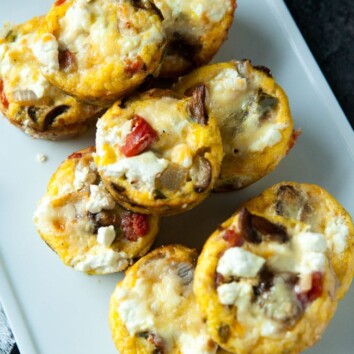 Tomato & Cheese Omelette Muffins from thelittlekiitchen.com