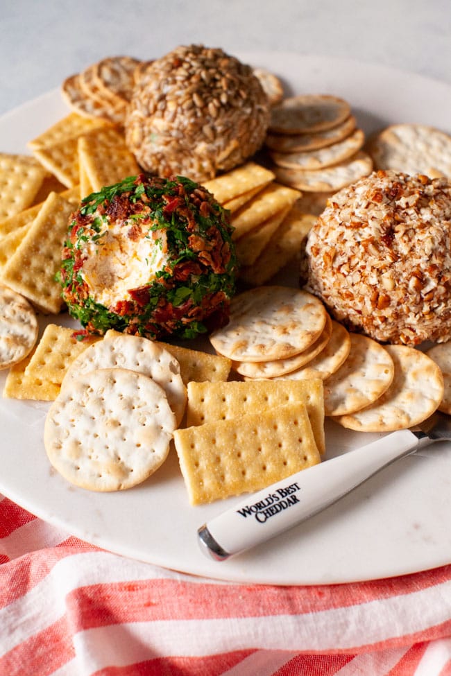 Cheese Ball Recipe from thelittlekiitchen.com