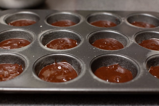 How to Make Brownie Cups from thelittlekiitchen.com