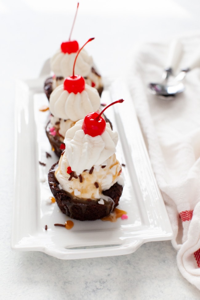 Brownie Cups from thelittlekiitchen.com