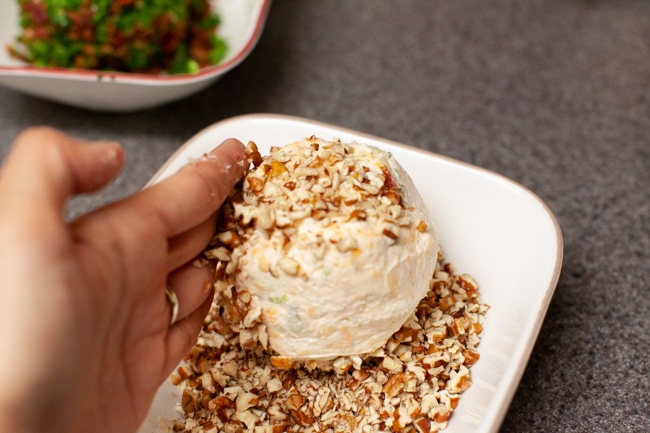 Cheese Ball Recipe from thelittlekiitchen.com